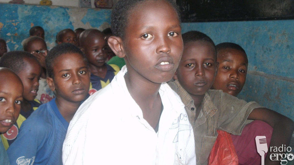 DOWLADDA KMG AH EE SOOMAALIYA OO SAXIIXDAY HESHIISKA JOOJINTA ASKAREYNTA CARRUURTA