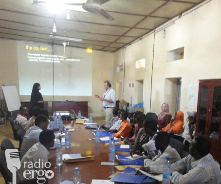 IOM oo tababar ku saabsan tahriibka isku dhafka ah u qabatay 21 warfidiyeen