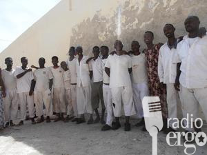 Muhaajiriin soomaali ah oo ku jira xabsiyo libya oo dalbaday in dalka lagu celiyo