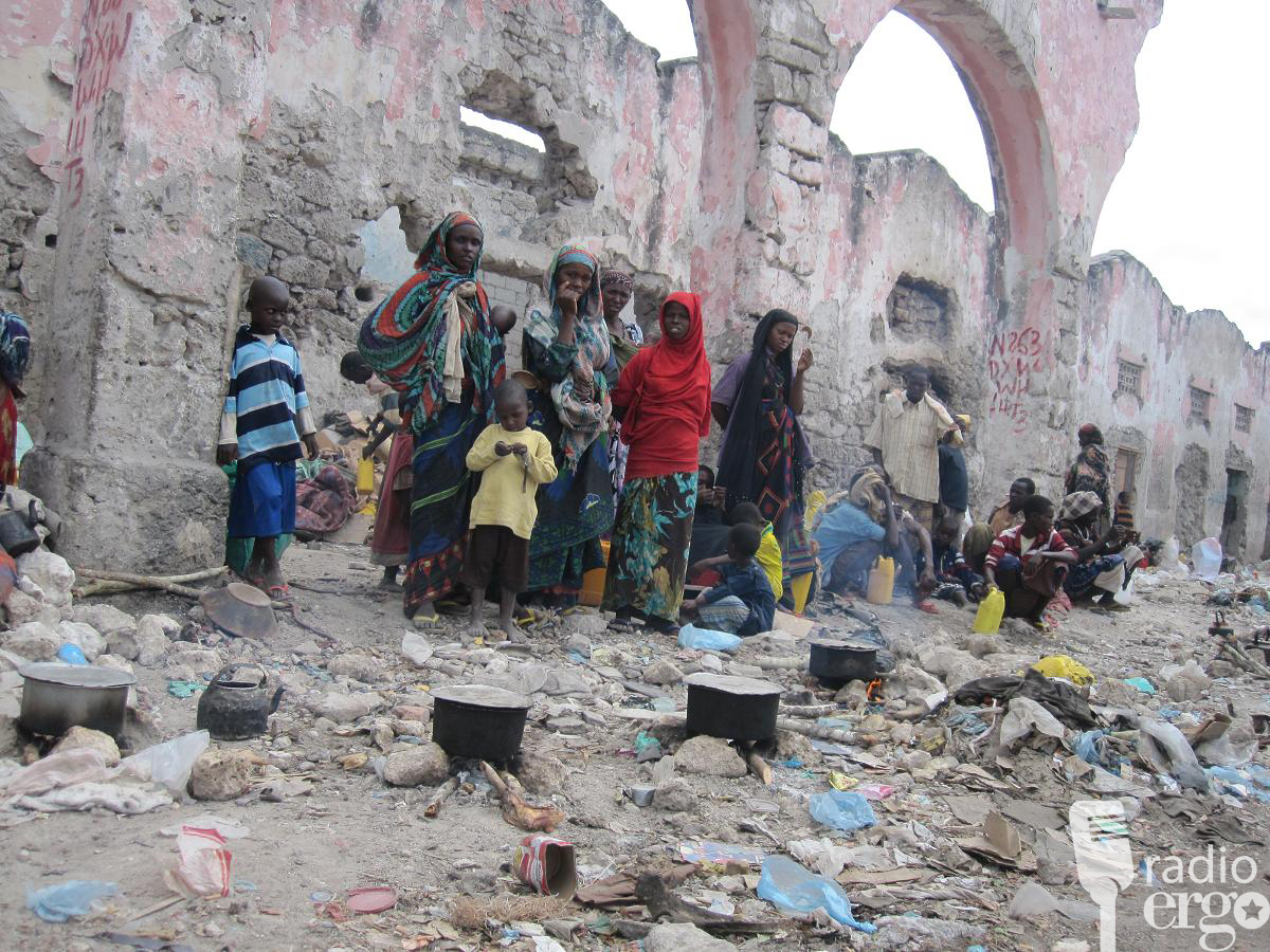 BARAKACAYAAL KU SUGAN MUQDISHO OO KA HADLAY QORSHAHA DOWLADDA EE DIB U DEJINTA