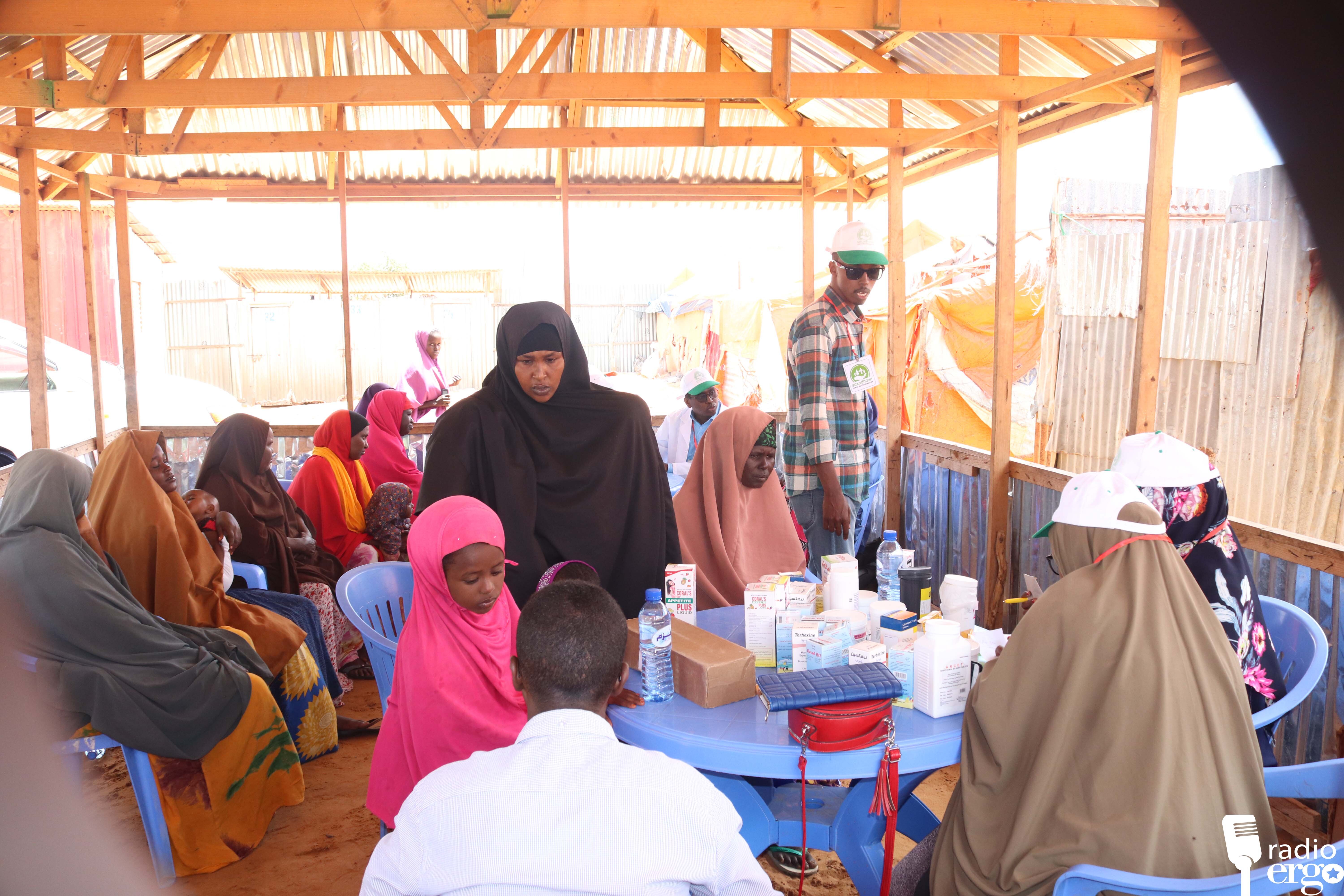 Dhallinyaro isu abaabulay dawaynta bukaannada ku nool xeryaha Muqdisho