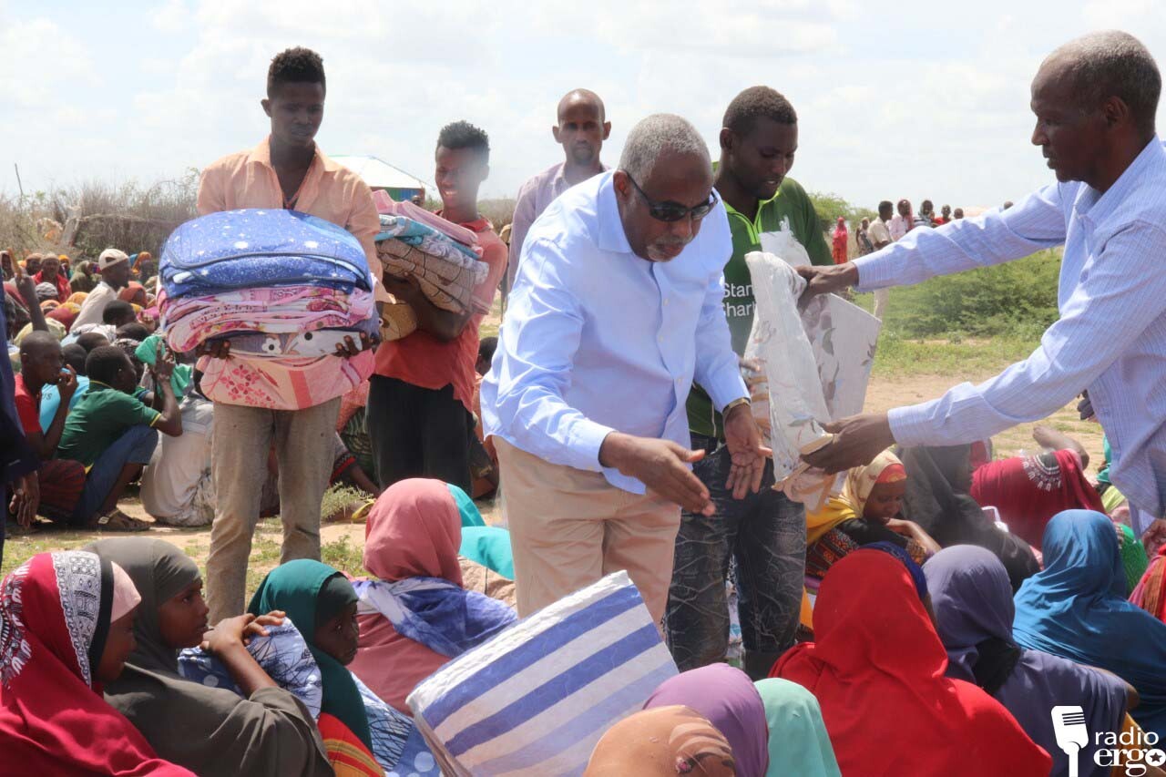Qoysas ku barakacay fatahaadda webiga Shabeelle oo gargaar la gaarsiiyay