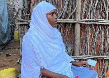 Nolosha qoysas ku nool xerada Xagardheer oo soo hagaagaysa markii la siiyay kaarka qaxootinimada oo ay ku helaan gargaarkii ugu horreeyay