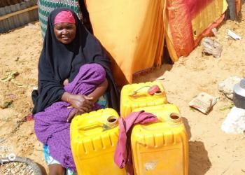 Qoysas deggan xeryo ku yaalla magaalada Muqdisho oo isku awoodi la’ helidda biyaha iyo cunnada