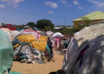 Gaalkacyo: Qoysas barakac ah oo duleedka magaalada ku wajahaya cunno la’aan iyo hoy xumo