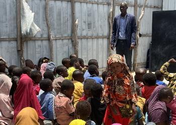 Muqdisho: Carruur isugu jirta agoon iyo barakac oo waxbarasho bilaash ah ku helaya xeradooda