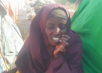 Muqdisho: Qoysas barakac ah oo hoy la’aan ku wajahaya xeryaha degmada Dayniile markii guryahoodii uu dab ka gubay