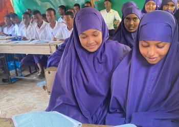 Waalidiinta ku nool Dhadhaab oo ka cabanaya kharashka manhaj cusub oo dhowaan laga billaabay dalka Kenya