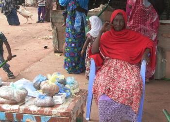 Burco: Qoysas xoolo-dhaqato ah oo ku noolaa miyiga gobolka Togdheer oo xoolihii iska xaraashay si ay magaalada ugu helaan nolol fiican