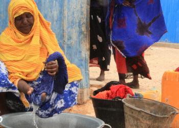 Muqdisho: Qalabka dharka lagu dhaqo oo caqabad u horseeday haween dhar-dhaqista ka soo saaran jiray nolol-maalmeedka