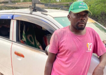 Dhadhaab: Nin qaxooti ah oo noloshiisu isbeddeshay markii uu ku shaqo billaabay taksi