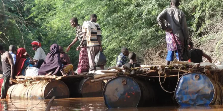 Doomo fududeeyay isku socodka dadka ay fatahaaddu saameysay oo ka shaqo billaabay Afmadow