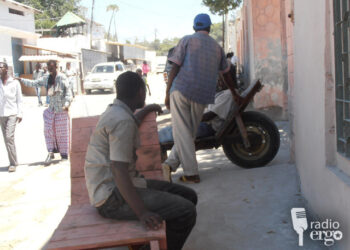 Xoogsato ka soo shaqo taga xero ka fog Baydhabo oo dhibaato ku qaba lacagta ay gaadiidka ku kiraystaan