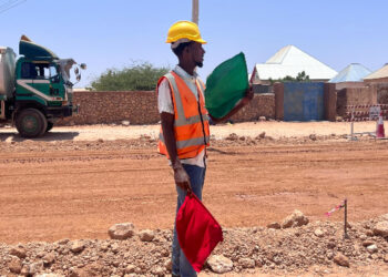 Dusamareb construction project provides jobs to poor and IDP workers