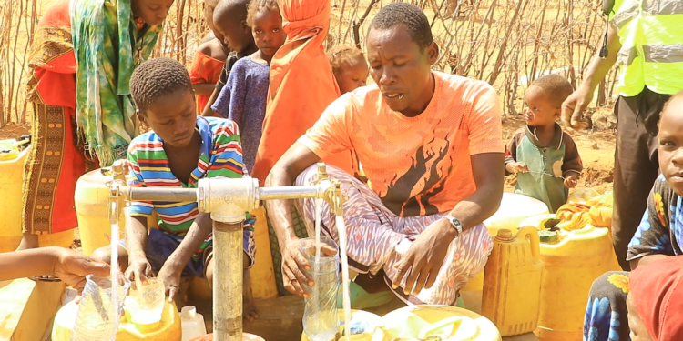 Qoysas qaxooti ah oo ku helay xerada Dhadhaab xuquuq deganaansho iyo mid cunno