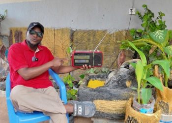 Radio sews the seeds of success for Mogadishu family man